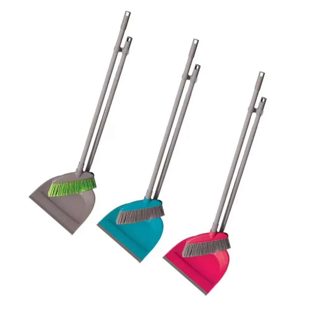 Lopatka s dlouhou rukojetí, gumou a smetáček